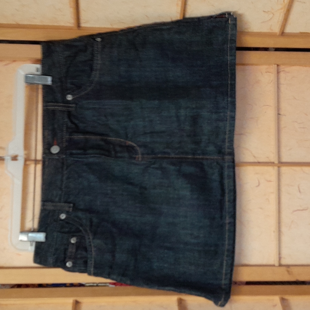 Damage jean skirt size 31